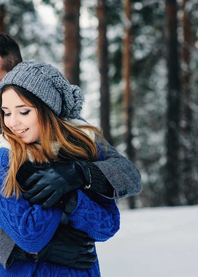 لتحبك أنثاك أكثر كن محتوياً لها معتزا بها وعطوفاً عليها