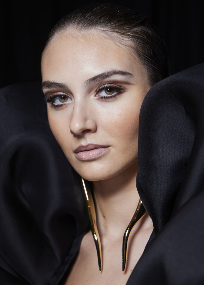 5 طرق لتطبيق مكياج سموكي بني لإبراز جمالك في سهرات رمضان 2023