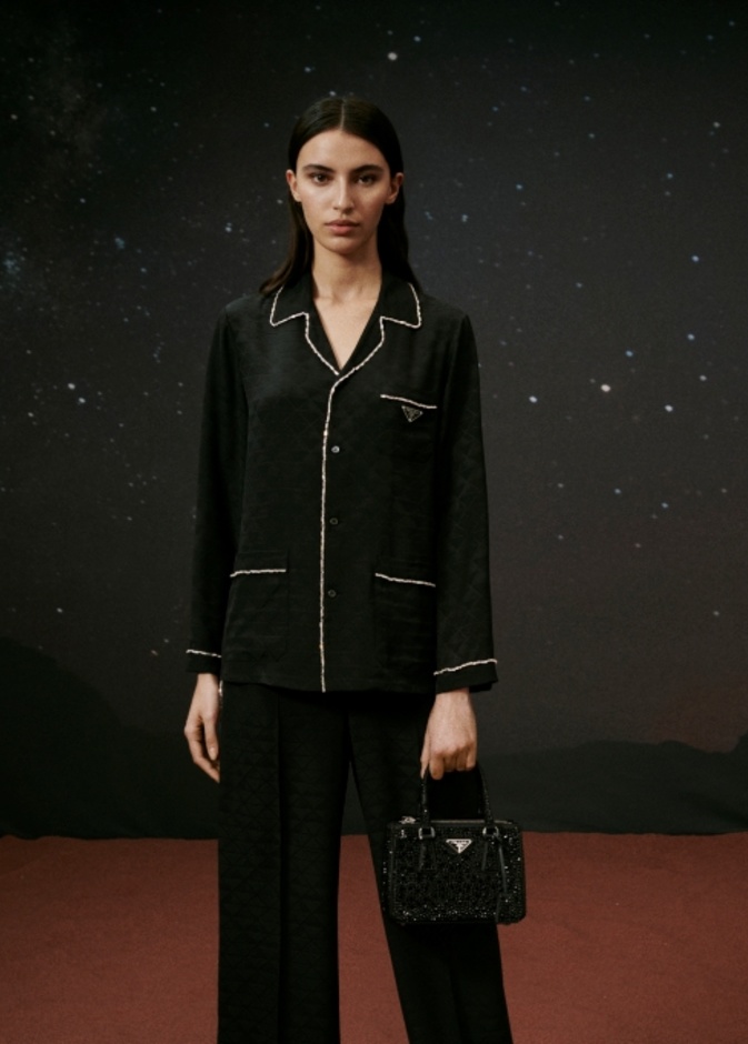 أجواء حصرية نابضة بالحياة في تشكيلة برادا لرمضان والعيد