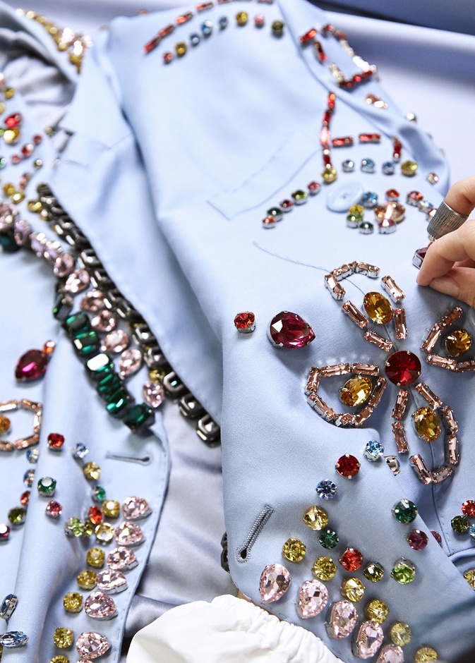 جائزة جديدة للمصممين الواعدين من مجموعة أبوظبي للثقافة والفنون ودار "دولتشي آند غابانا"