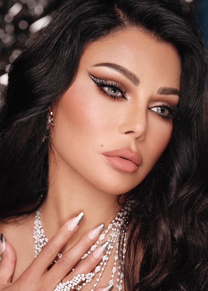 هيفاء وهبي ملهمة المرأة بأساليبها الجمالية..إليك أجدد الصيحات على خطاها