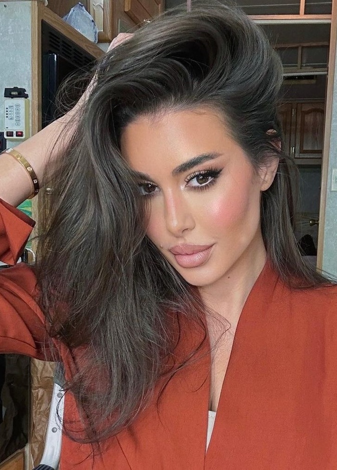 نمط المكياج هذا يجعل وجهك بمظهر الـ Ponytail Lift  كالنجمات ..إليك الخطوات