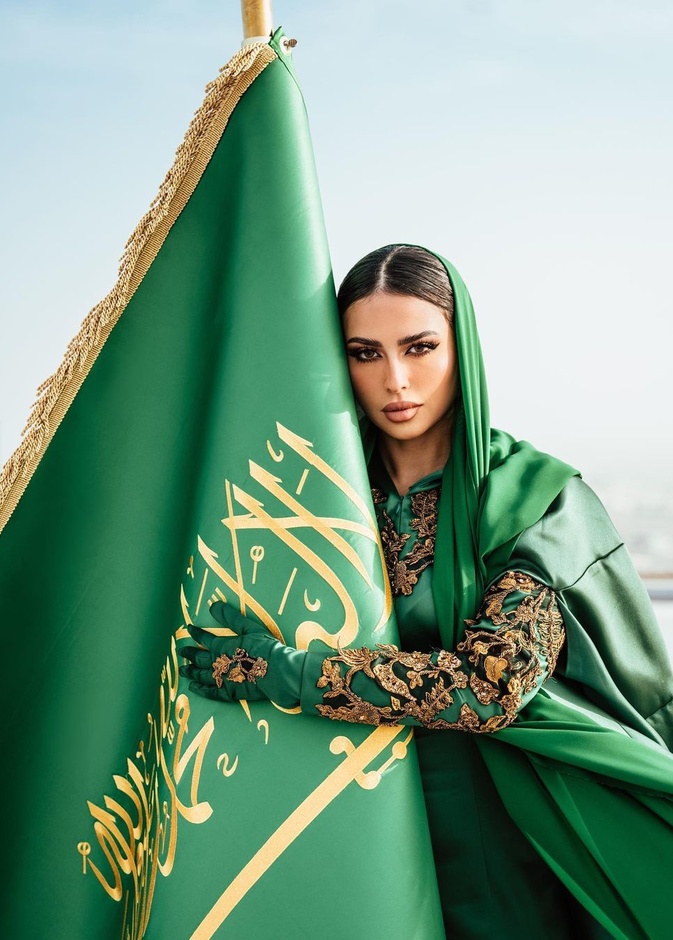 5 إطلالات مستوحاة من العَلَم.. بمناسبة يوم العَلَم السعودي