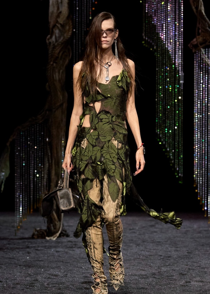 مجموعة Acne لخريف وشتاء 2023-2024 مستوحاة من قلب الطبيعة