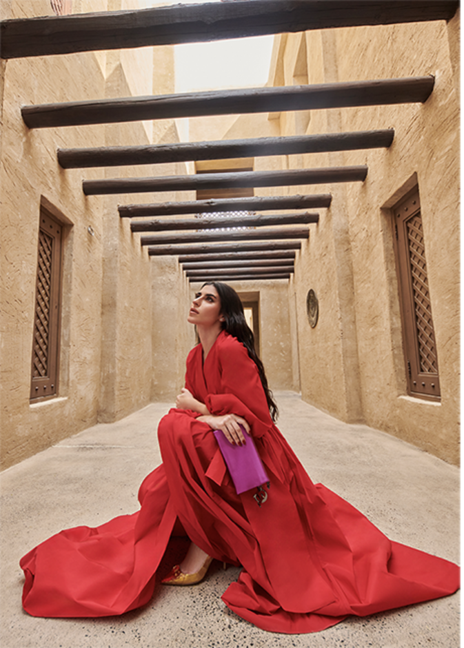 جلسة تصويرية خاصة بدار CH Carolina Herrera و"هي" تحت عنوان Ramadan Charm