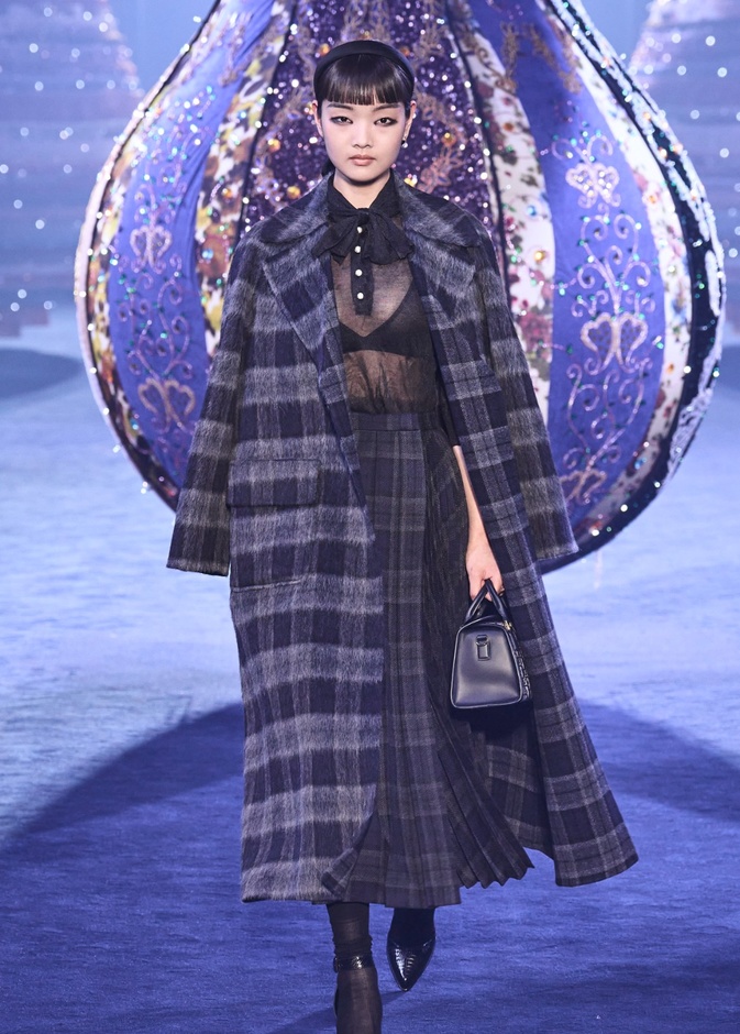 مجموعة ديور لموسم خريف وشتاء 2023-2024