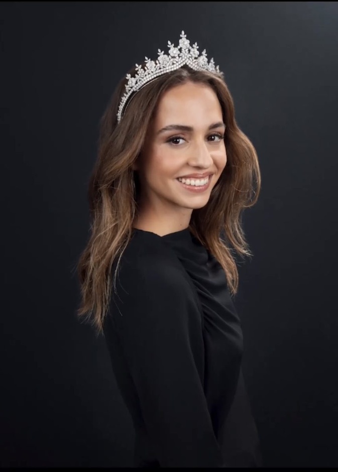 الأميرة إيمان بتاج والدتها Queen Rania’s Diamond Tiara