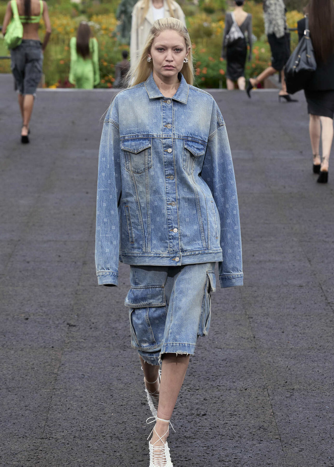 أجمل التصاميم البارزة بالجيوب الأمامية أكثر شباباً