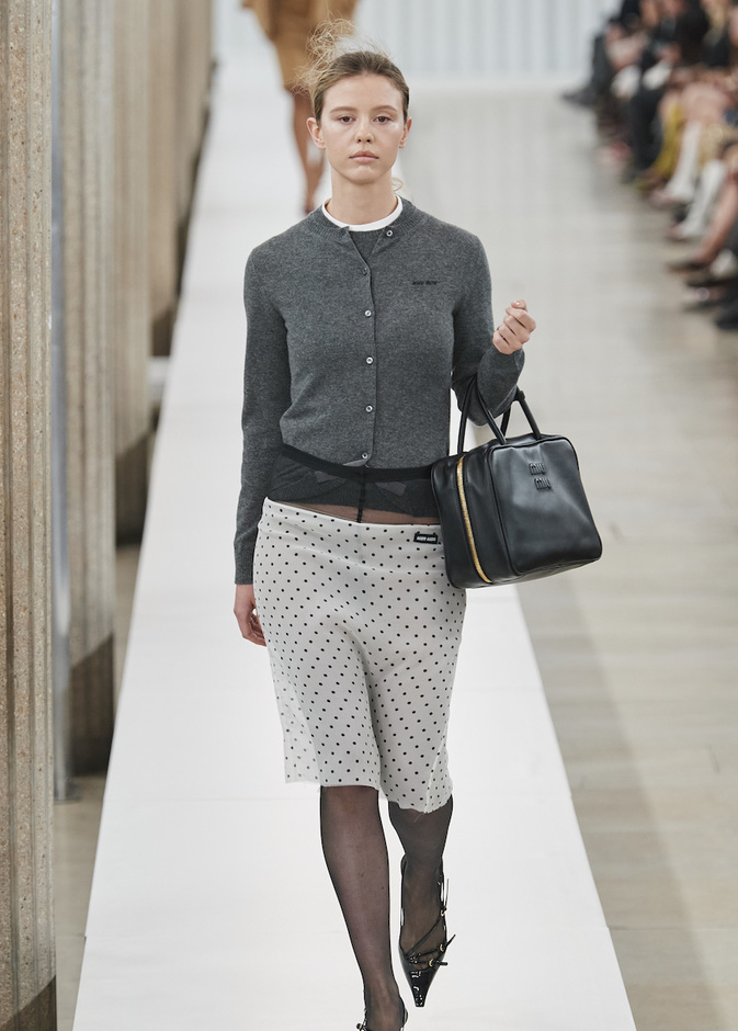 مجموعة ميو ميو لموسم خريف 2023 رؤية شخصية للموضة 