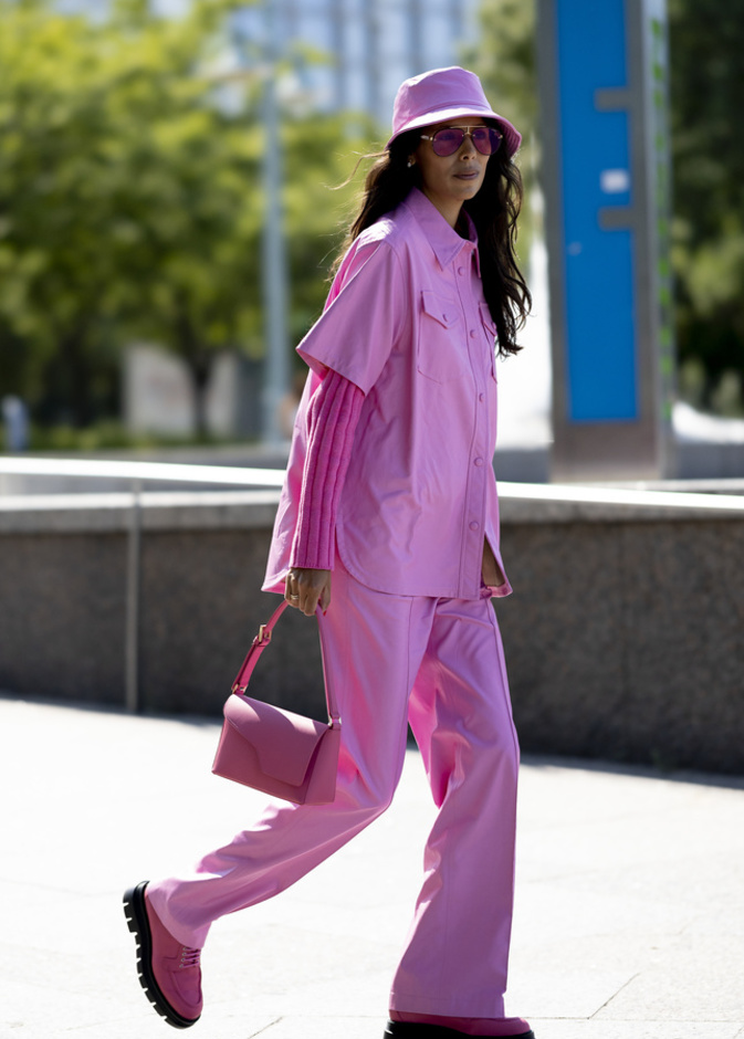 تنسيق لوك لافت بالقميص المميّز من Street style