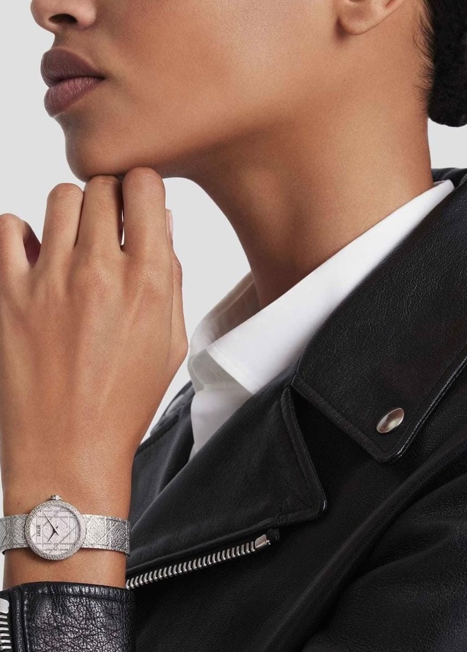 ساعة "لا ديه دو ديور" La D de Dior 