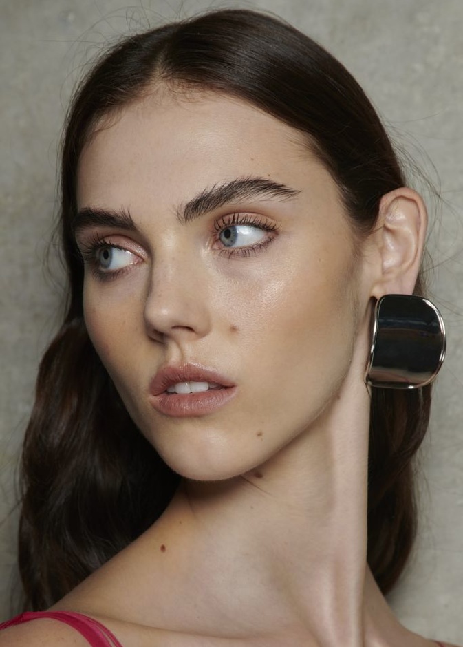 تخلصي من شامات الجسم والوجه بطرق تجميلية سريعة