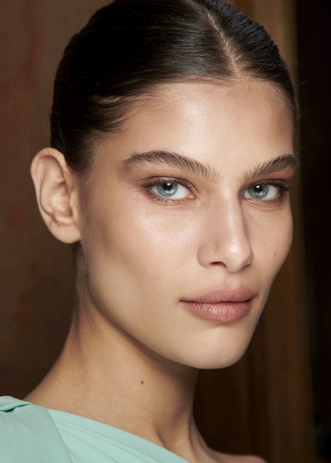 نصائحنا للمرأة بعد الثلاثين للعناية بالبشرة وأهم العلاجات التجميلية لها