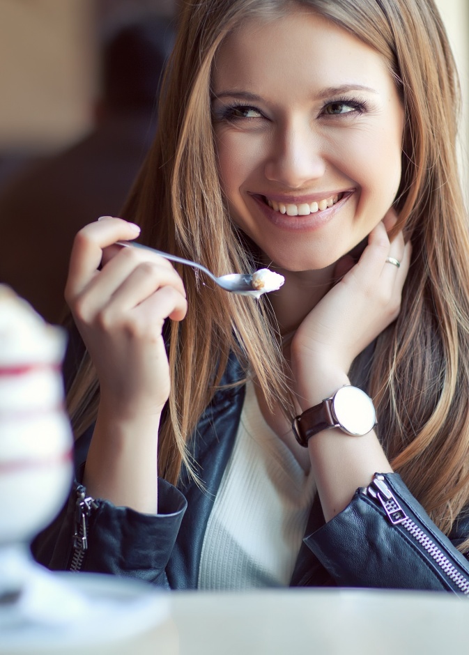 الإفراط في تناول الحلويات في عطلة العيد أحد الأخطاء الصحية التي يجب تصحيحها