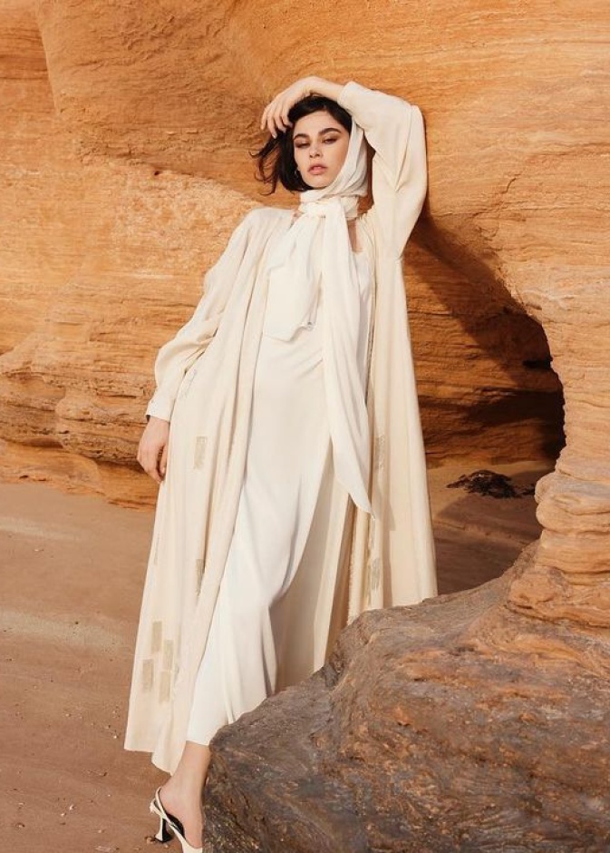 نصائح لدمج العناصر التقليدية في فستان العيد الخاص بك والعباية المطرزة لإضفاء لمسة ثقافية