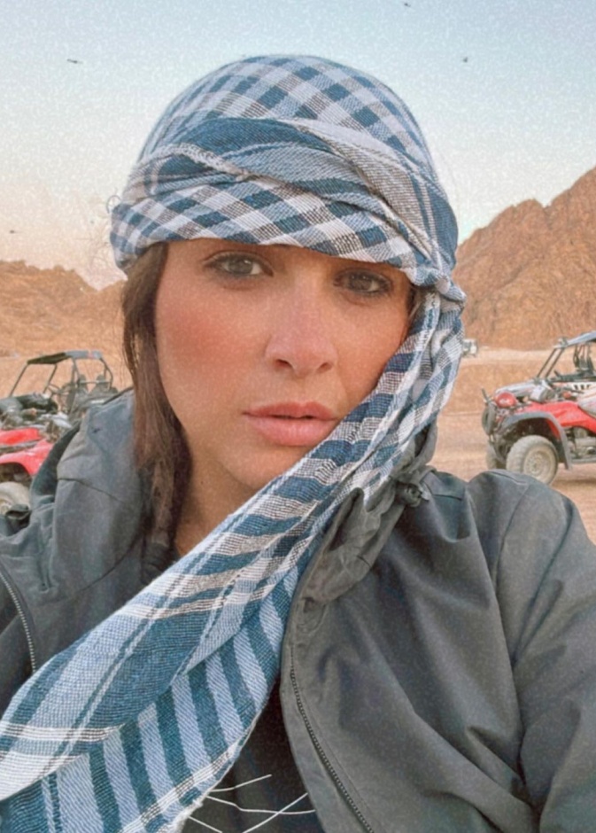 ياسمين عبد العزيز