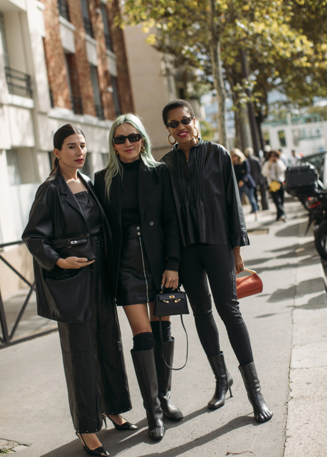 إطلالات باللّون الأسود بأسلوب Street style