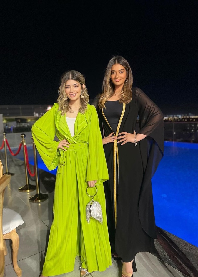 ملك وليلى احمد زاهر 
