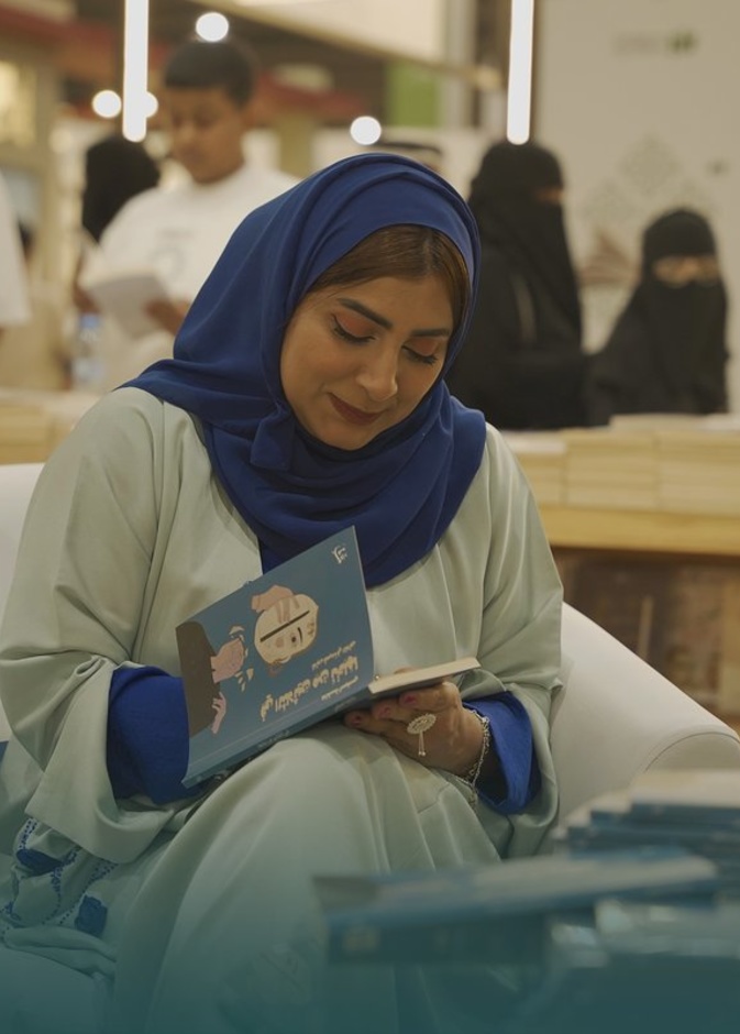 نخبة من شاعرات السعودية والوطن العربي ينثرن إبداعاتهن في الأمسيات الشعرية في معرض المدينة المنورة للكتاب 2023