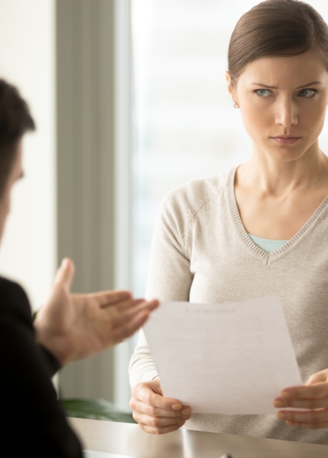 المقابلات الشخصية وجهاً لوجه مع الموظف الذي يريد أن يستقيل هي ضرورية 