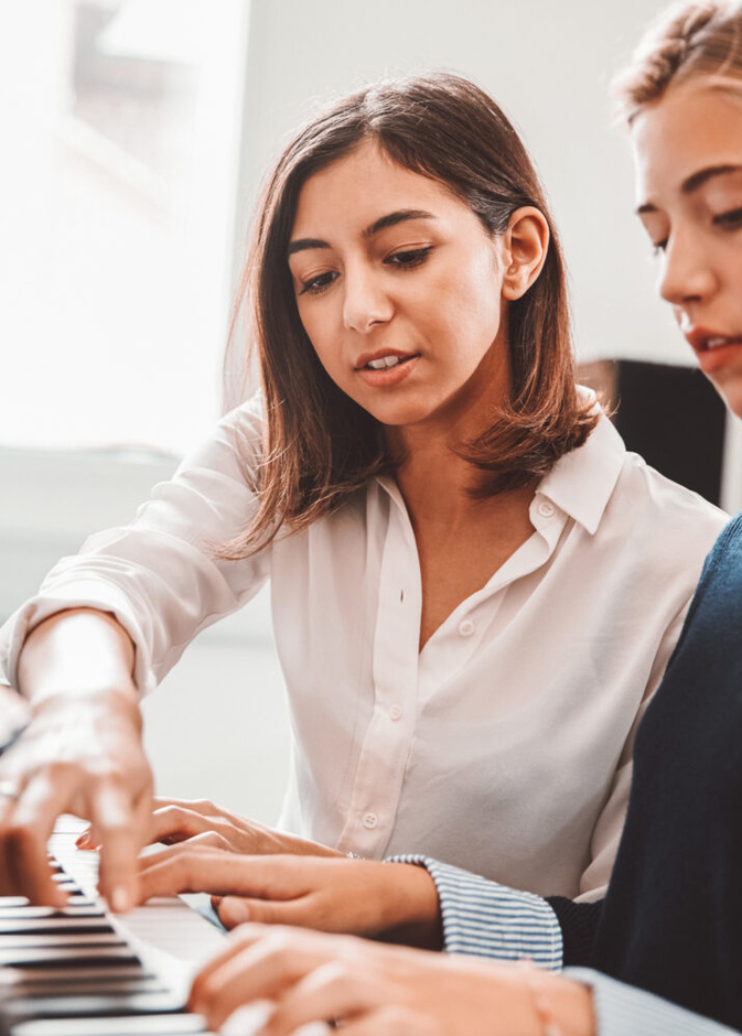 تطوير الذات والتحلي بالصبر.. 10 فوائد تعود عليك من تعلم الموسيقى