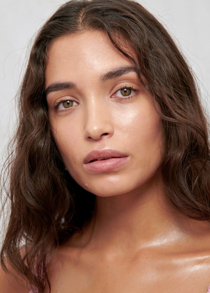 خطوات تنظيف البشرة العميق في المنزل لبشرة مُتألقة بدون تكاليف باهظة