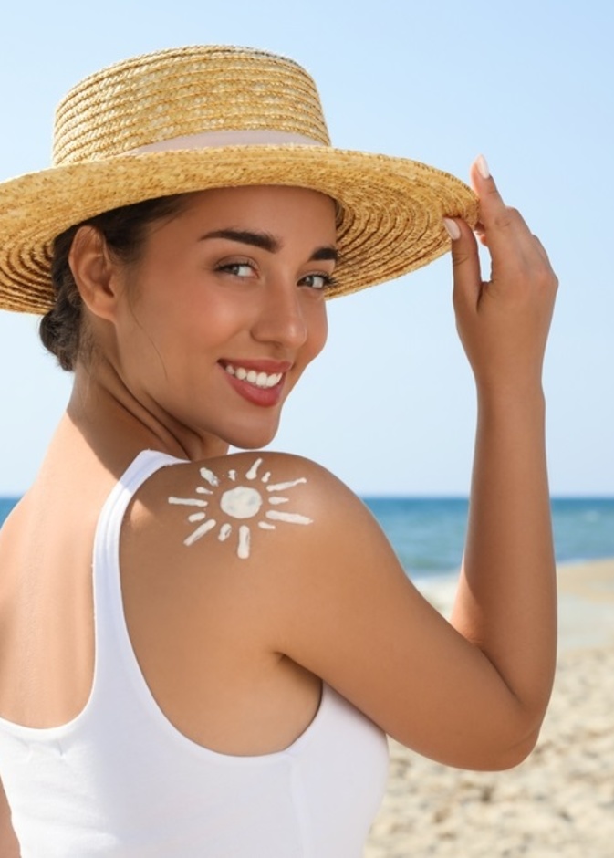 معايير لا تنسيها عند اختيار واقي الحماية من الشمس