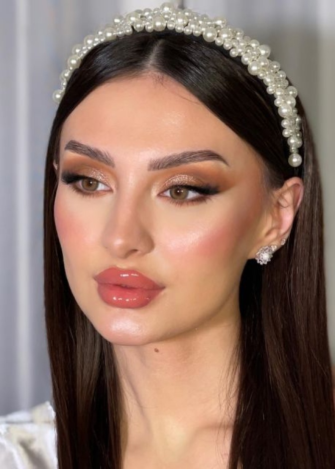 من مكياج خبيرة التجميل رغد الخليفي