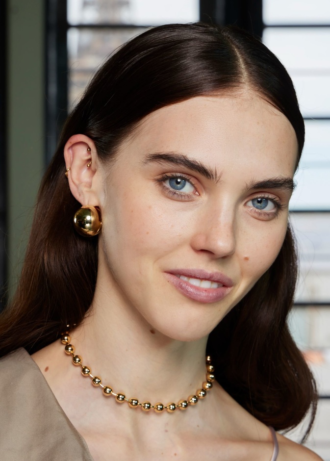 رسمات المكياج "المات" صيحة أساسية في عطلة الصيف... إليك خطوات تطبيقها