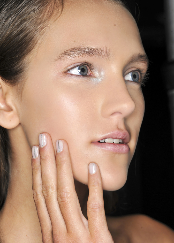  الفراكشنال ليزر لبشرة مشدودة وأكثر شباباً