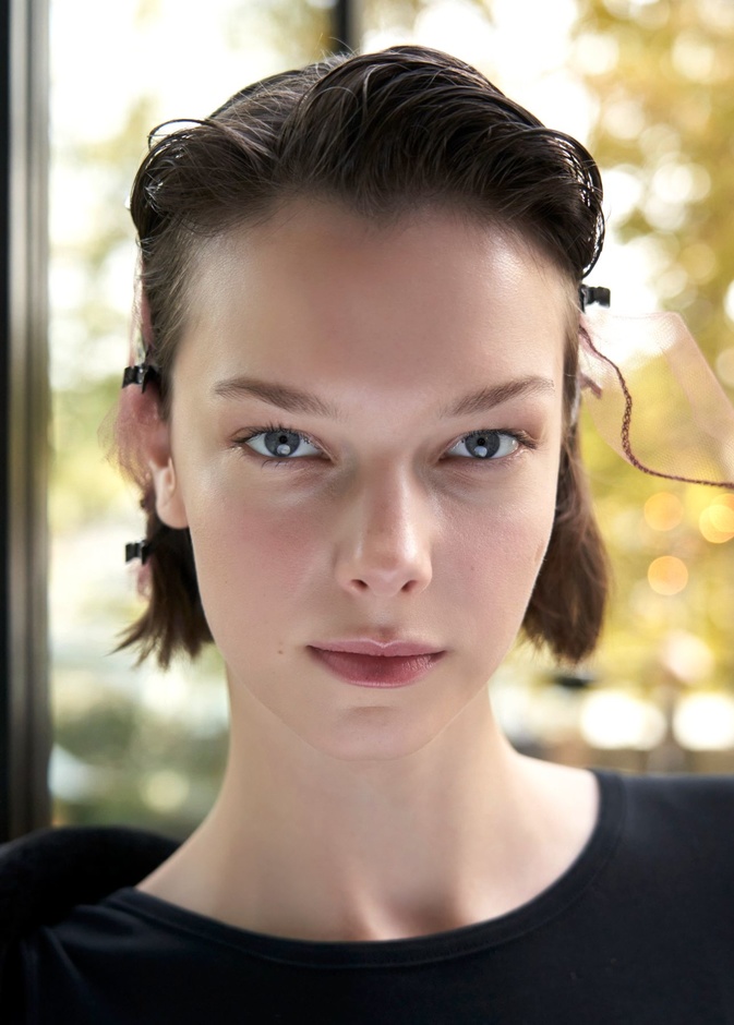 طرق تجنب شيخوخة البشرة بعادات صباحية صحيّة وتمارين فعالة