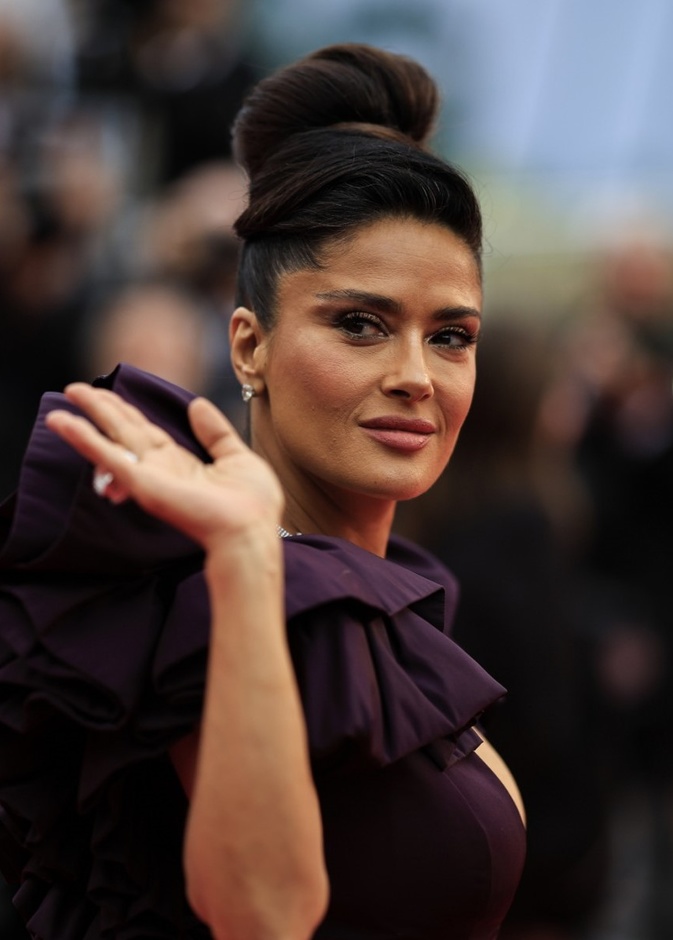 المكياج القوي عنوان الجمال في اليومين الرابع والخامس من مهرجان كان 2023.. إليك الخطوات