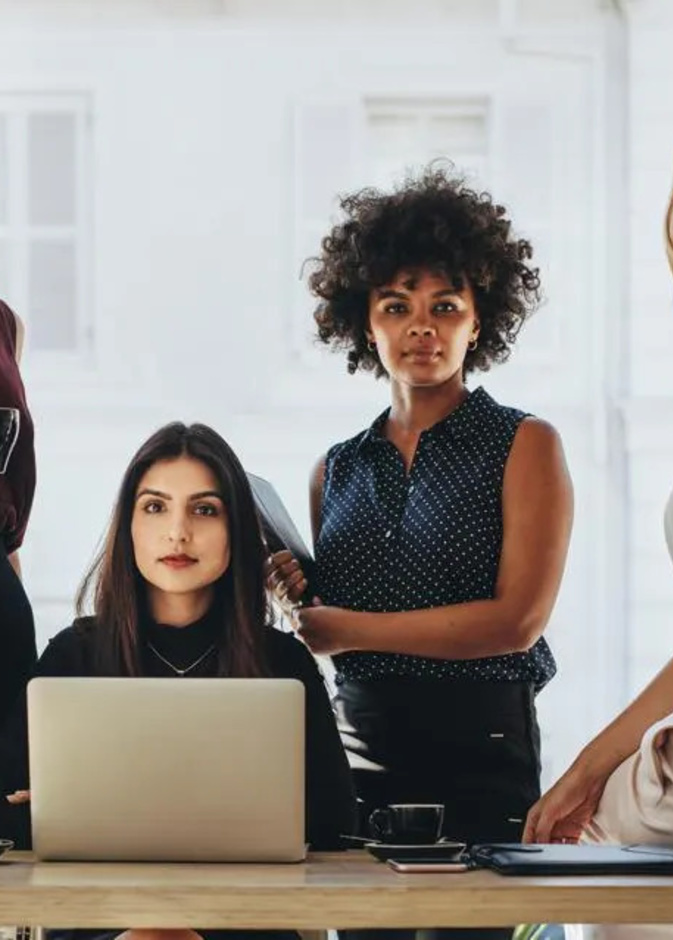 8 طرق لتمكين الجيل القادم من القيادات النسائية