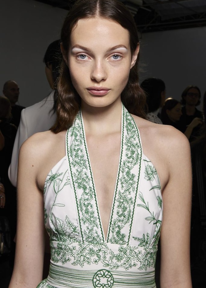 ترهلات الذراعين .. كيف تتخلصين منها بأحدث الوسائل التجميلية؟