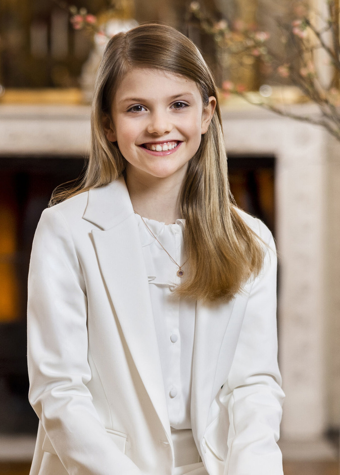 الأميرة إستل، دوقة أوسترجوتلاند Princess Estelle, Duchess of Östergötland، 11 عام