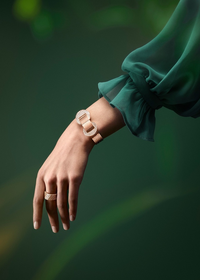 ساعات نسائية فاخرة بتصاميم مبدعة من أشهر دور المجوهرات لإطلالات صيف 2023