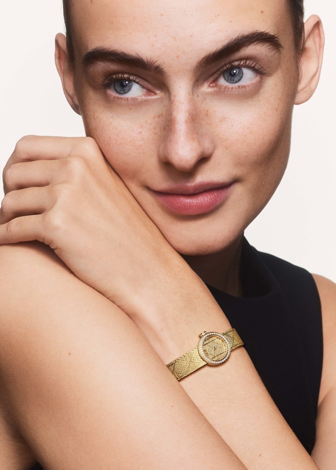 ساعات يد نسائية راقية لأناقتك في عيد الأضحى