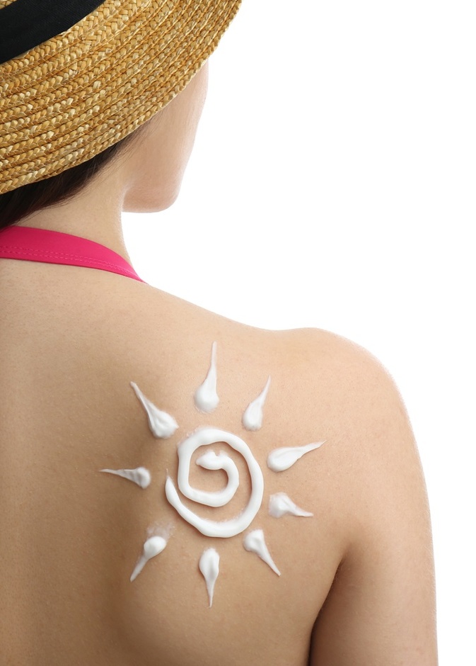 نصائح طبية لحماية شاملة من أشعة الشمس الضارة.. والبدء من الرُضع