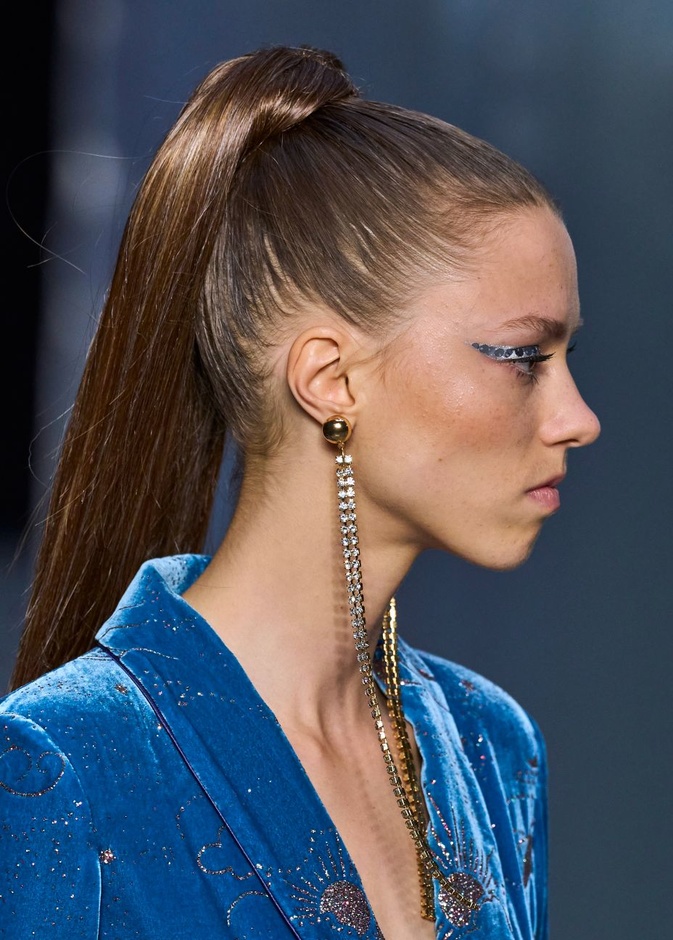 صيحات شعر ذيل الحصان العالية من دار Halpern