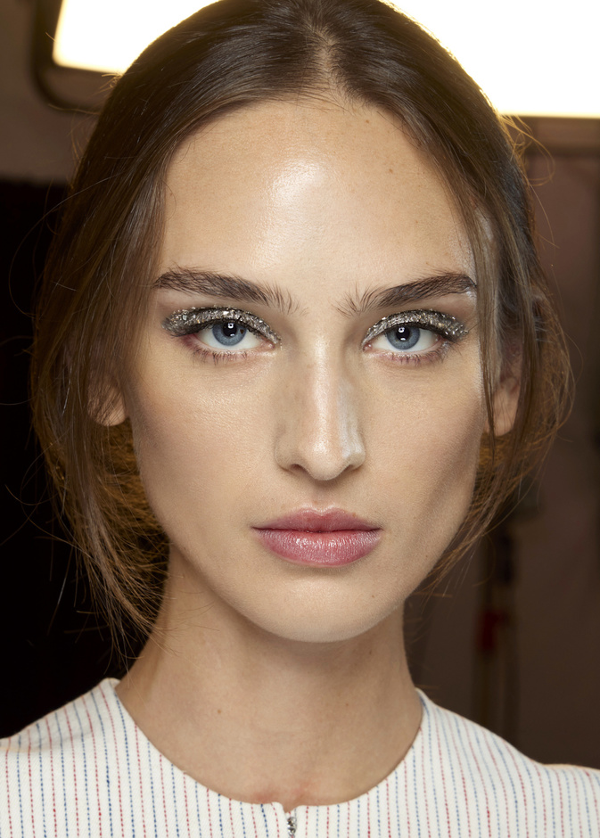  علاج تعزيز البشرة أو skin booster لوجه متوهج قبل السفر