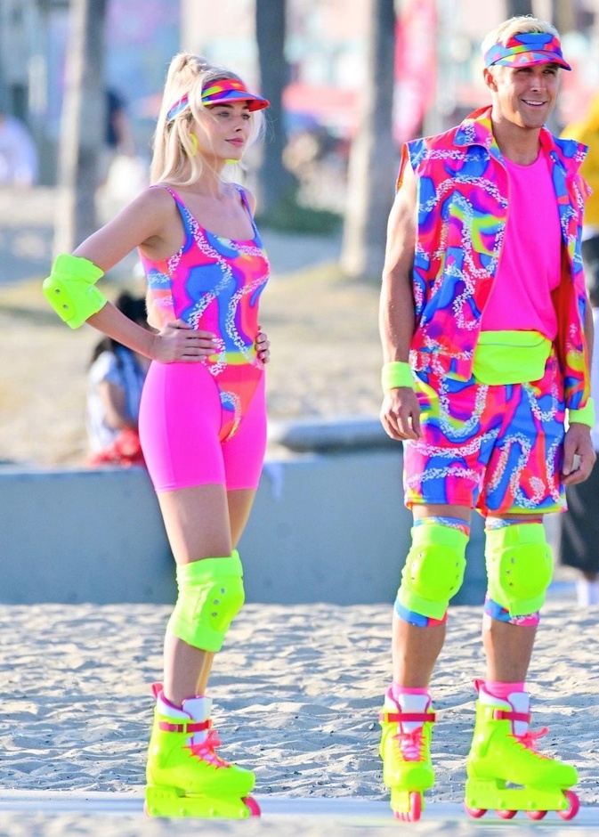 الوردي.. باستيل، نيون أو فوشيا كلها تؤدي إلى باربي