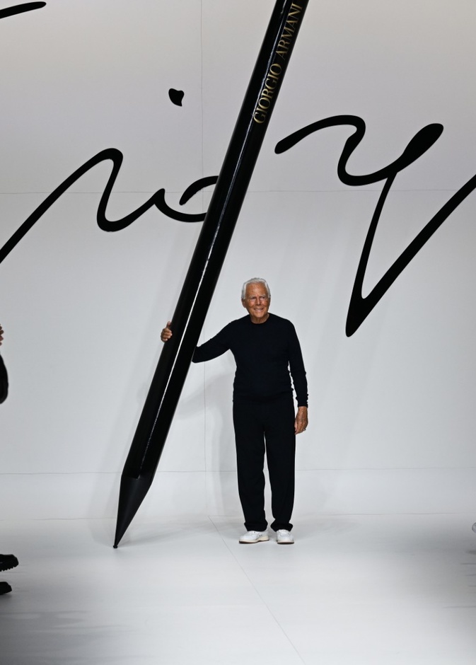 الأسطورة الإيطالية Georgio Armani