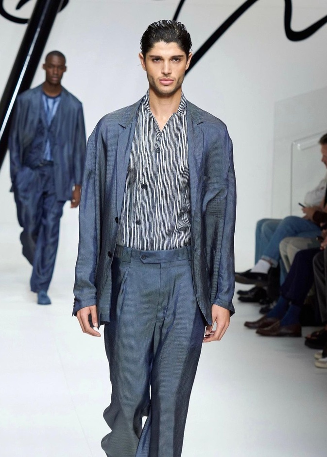 "لؤي علامة" يشارك في عرض مجموعة Giorgio Armani 