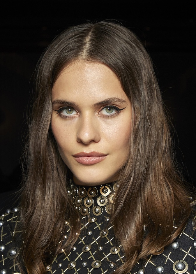 تقنيات المكياج هذه تجعل عينيك أكثر اتساعاً وتألقاً