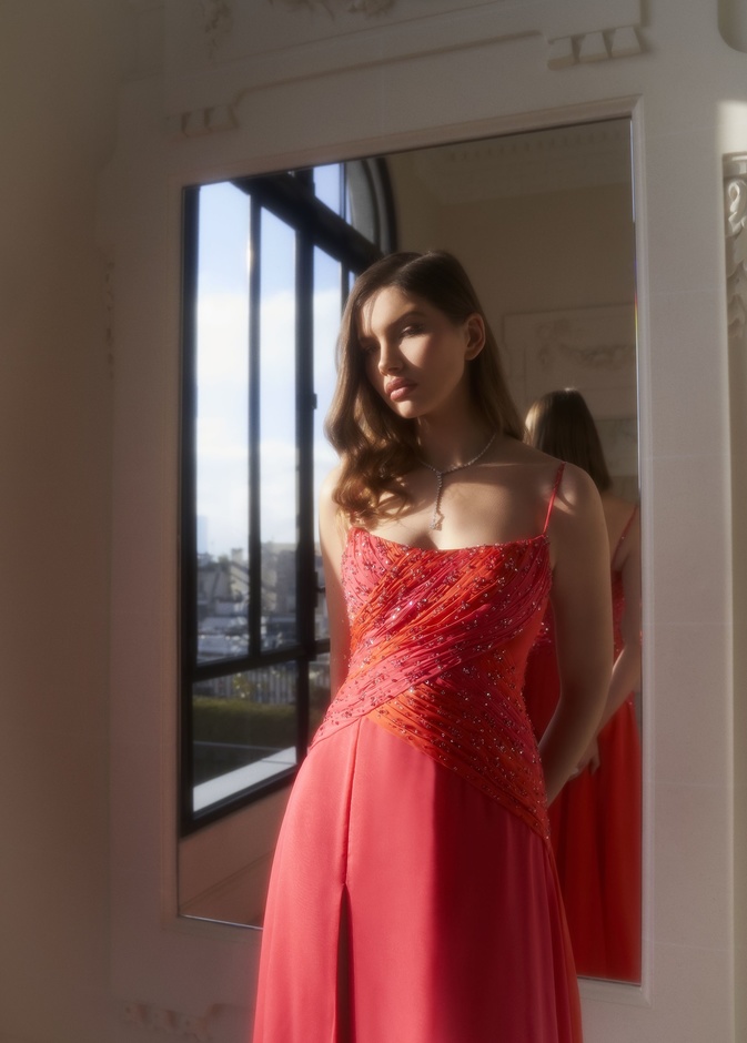 أحلام ووعد العقيلي لـ"هي": فساتيننا قطع فنية تلهم مرتدياتها