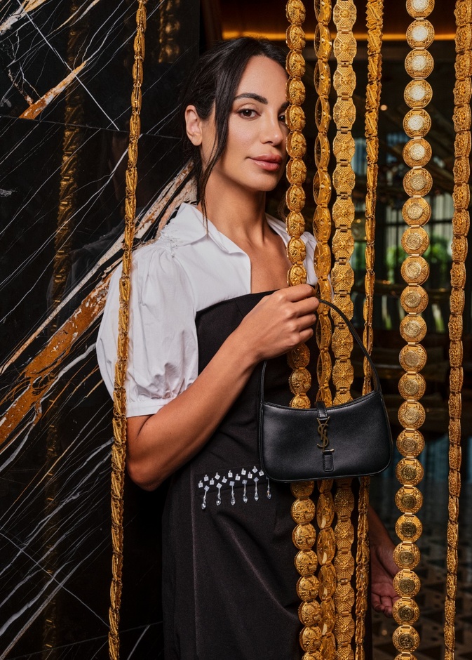 دعي الأناقة العربية مع اللمسة العصرية تزيّن إطلالاتك في العيد من وحي زينب الحلوه