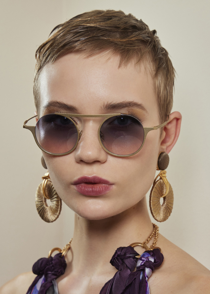 أجمل  النظارات الشمسية مع الكادر الدائري في عيد الأضحى