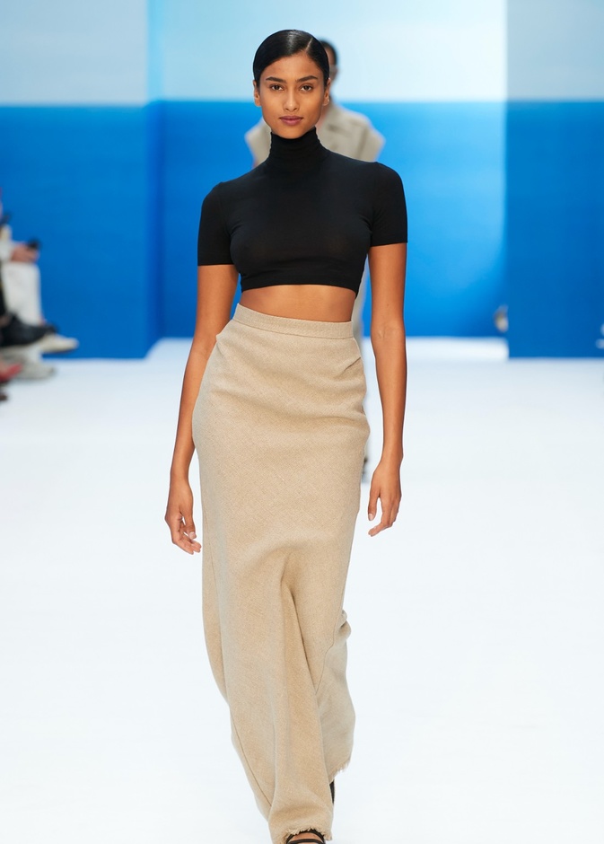 "مفهوم المينيمالية" لماذا يفرض نفسه على موضة اليوم؟