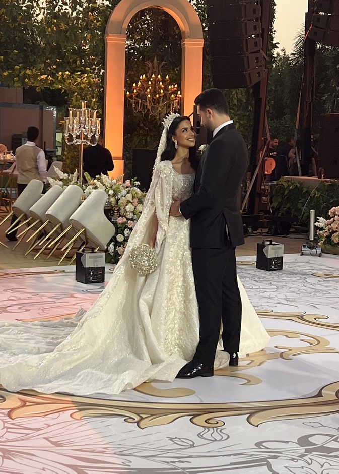 ابنة حميد الشاعري خلال حفل زفافها