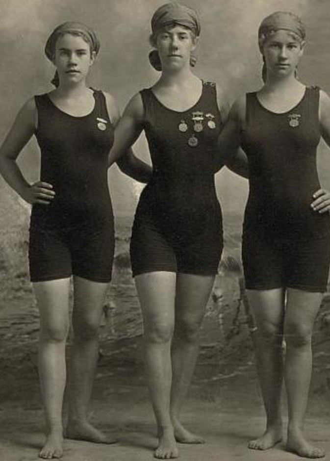 سباحات من عام 1920 مشاركات في أحد البطولات